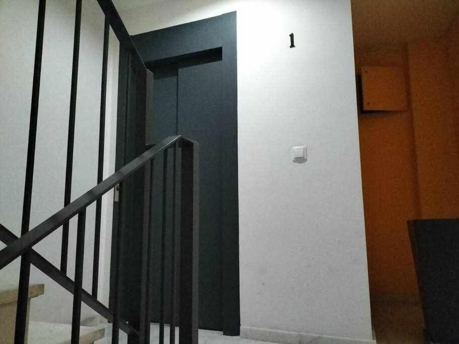 Loft Old City Couples Getaway Аликанте Экстерьер фото