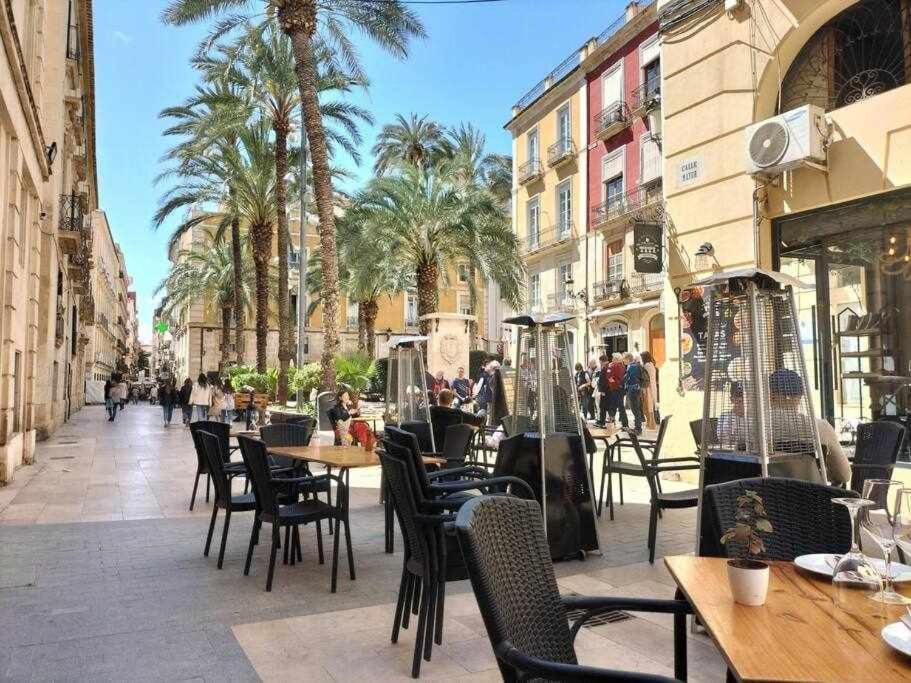 Loft Old City Couples Getaway Аликанте Экстерьер фото